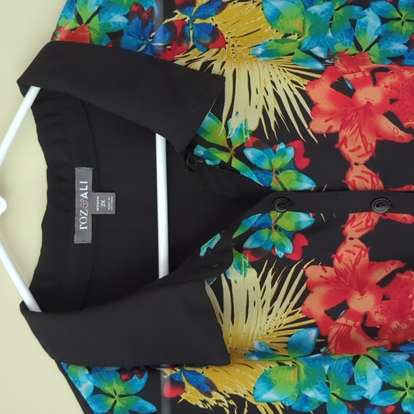 Roz & Ali Floral Sheer Button Down Tropical Blouse Woman 2X Black Blue - Picture 6 of 16
